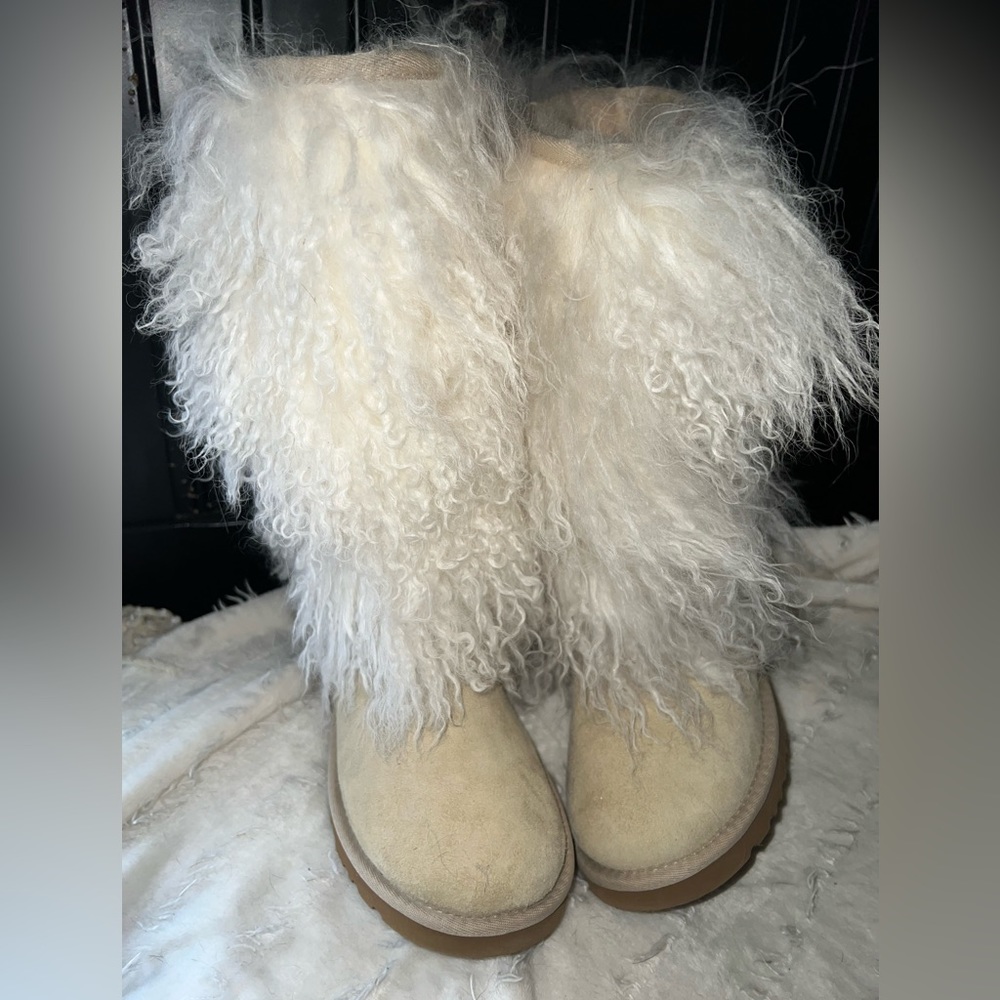 Ugg Australian Sheepskin Mongolian Tall Cuff Boots Sz 5